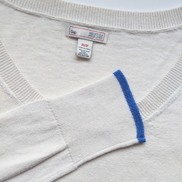 GAP Pullover Sweater XS - Picture 2 of 2